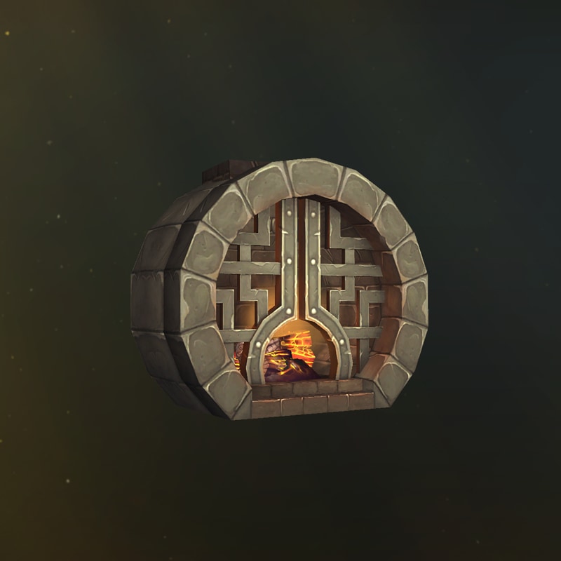 Eine runder Kamin mit einem verzierten Gatter und einem brennenden Feuer im Inneren.